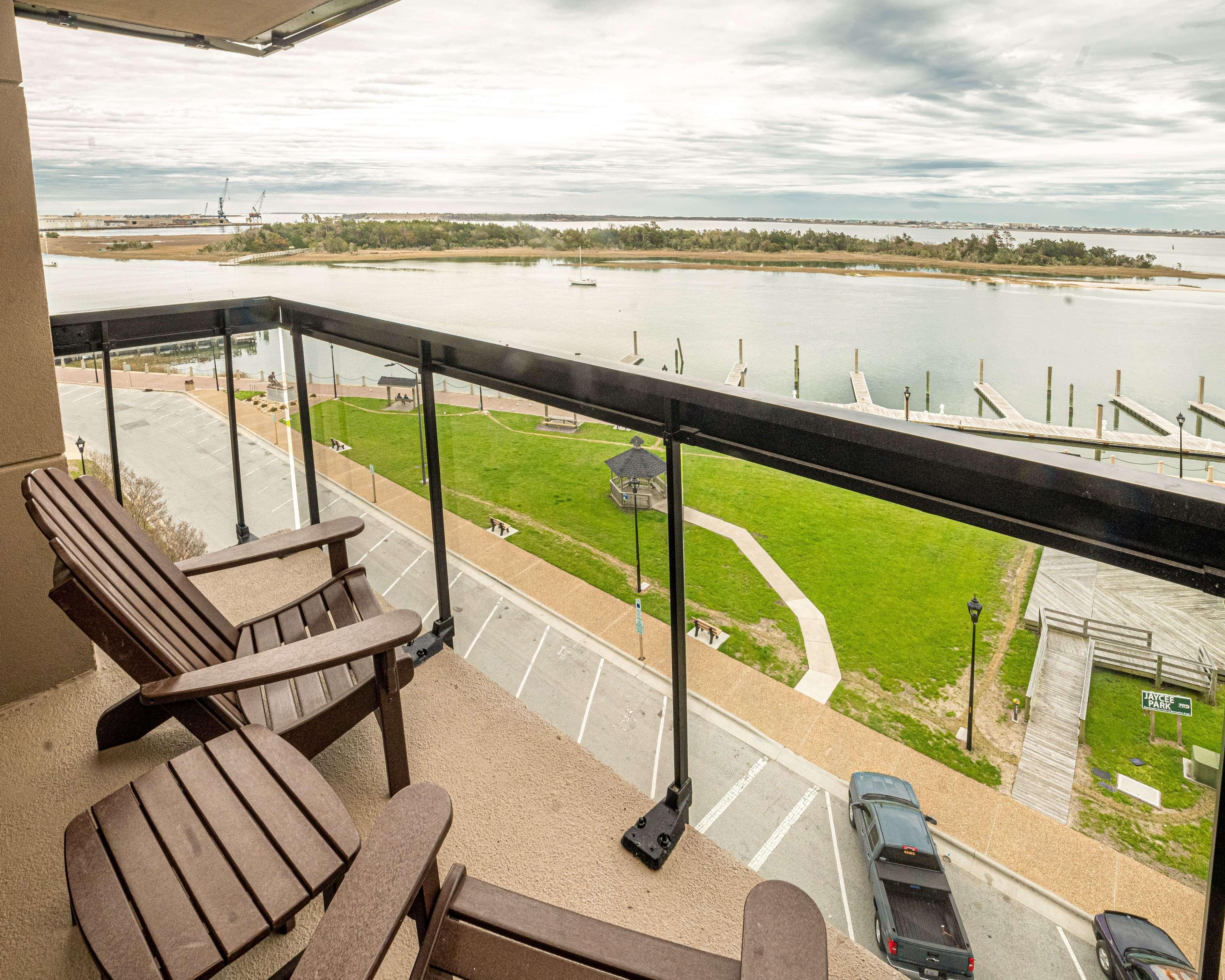 Bask Hotel At Big Rock Landing Morehead City Buitenkant foto