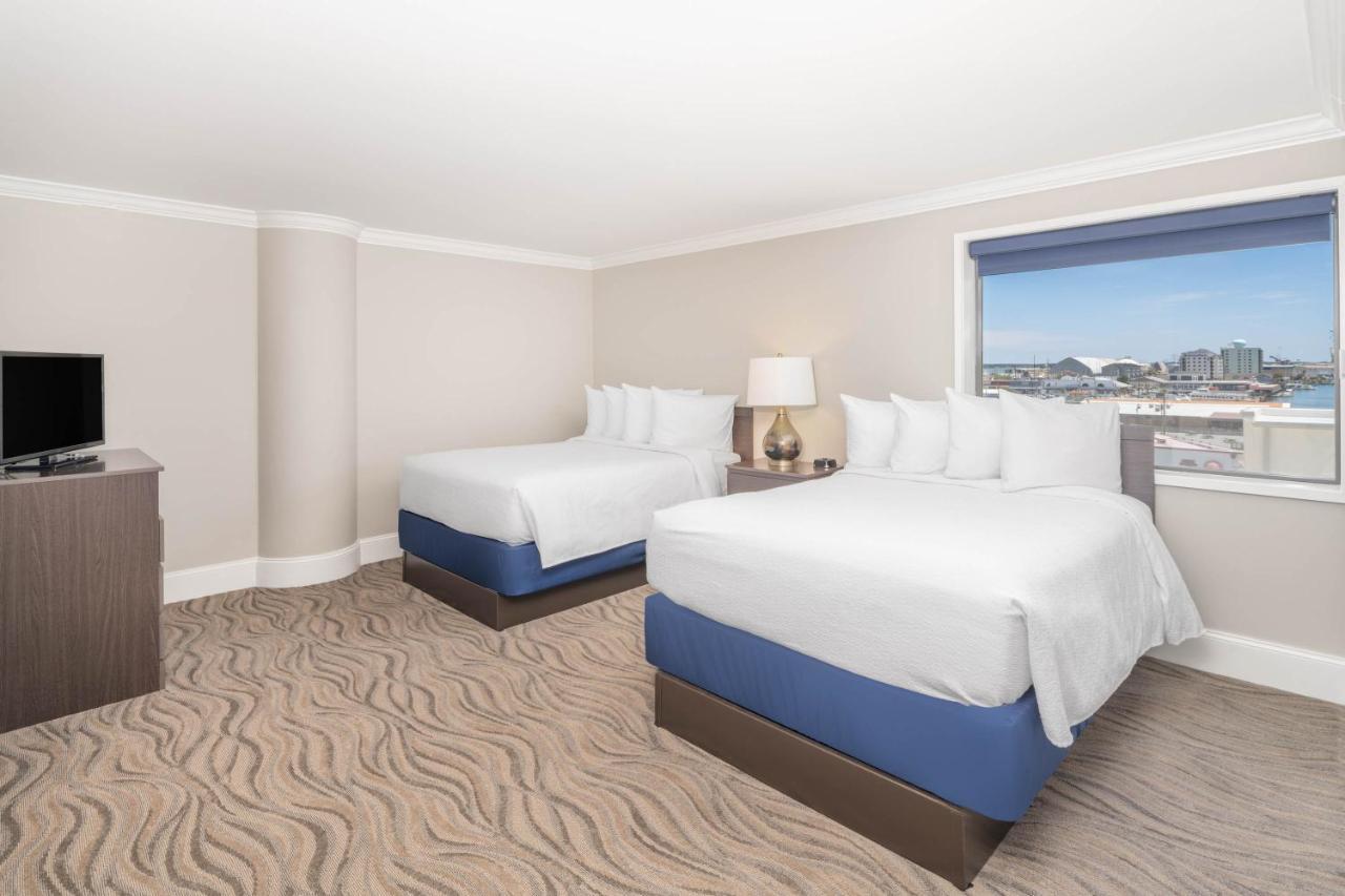 Bask Hotel At Big Rock Landing Morehead City Buitenkant foto
